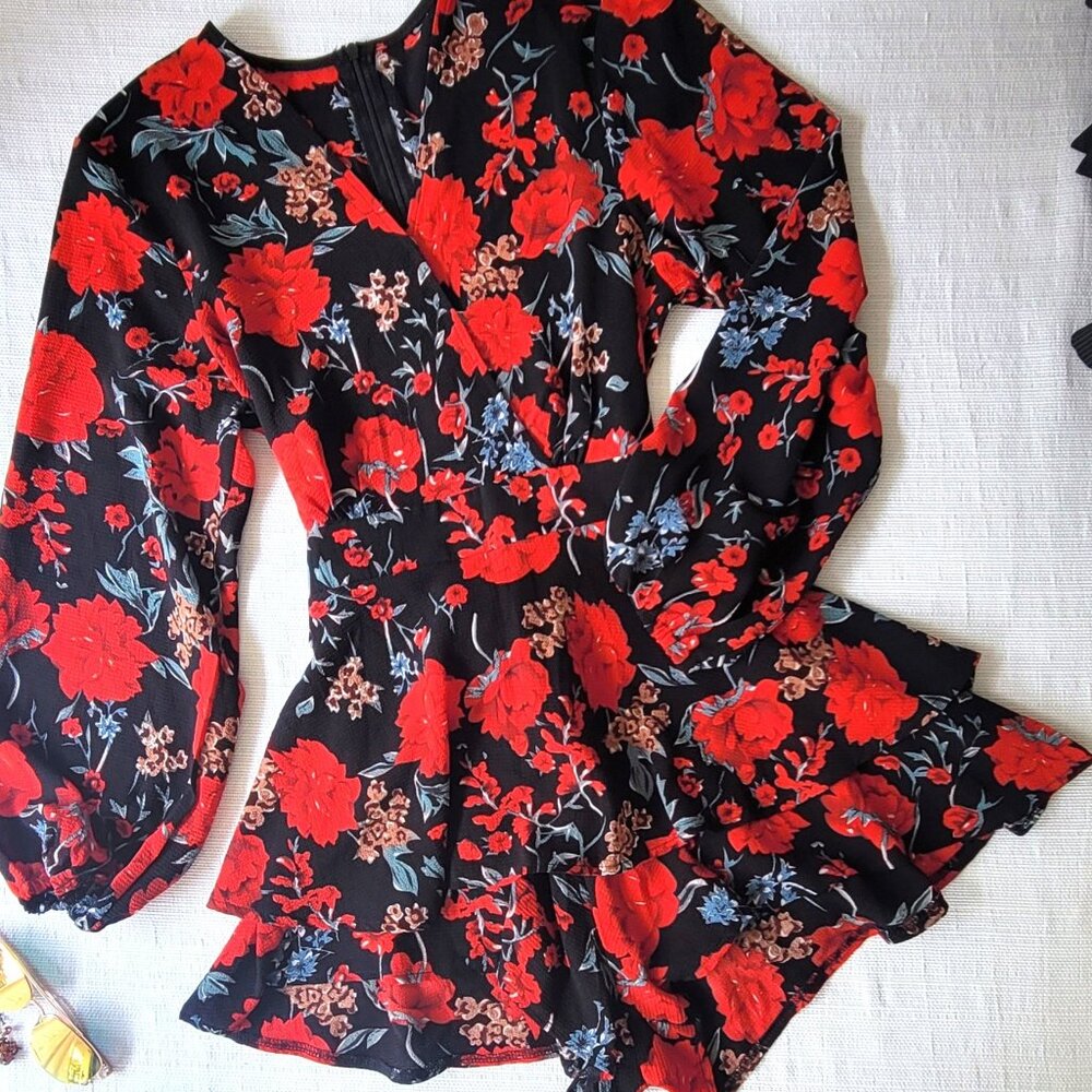Women's Floral Dress Skort Ruffle Red Black Tie Waist Size M